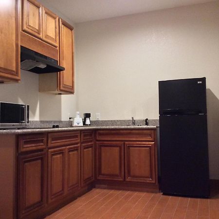 Regency Inn & Suites- Nw Houston Jersey Village Habitación foto