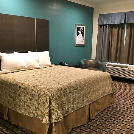 Regency Inn & Suites- Nw Houston Jersey Village Habitación foto