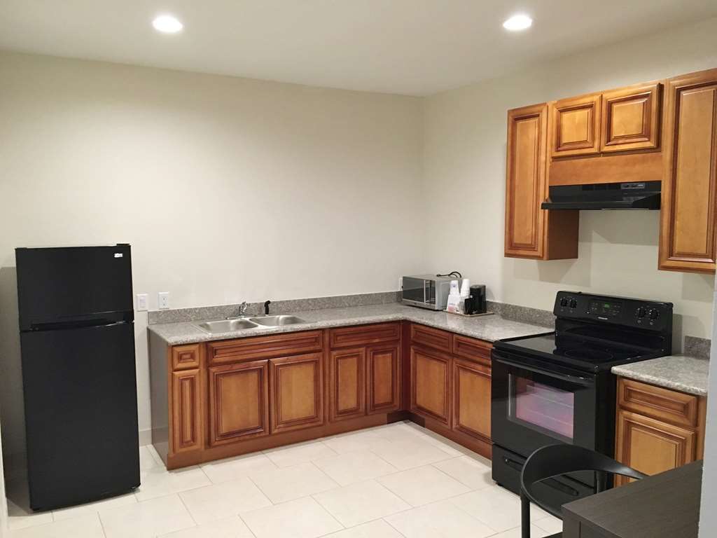 Regency Inn & Suites- Nw Houston Jersey Village Habitación foto